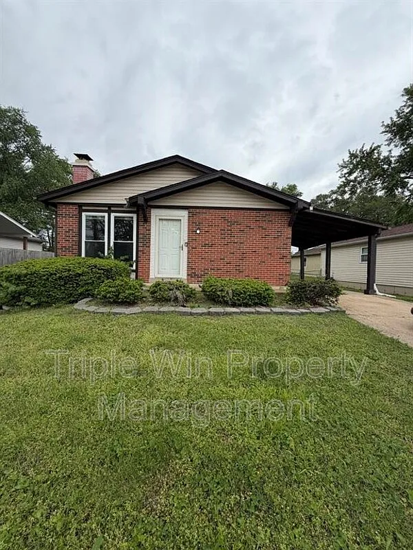 Building Photo - 3015 Matlock Dr
