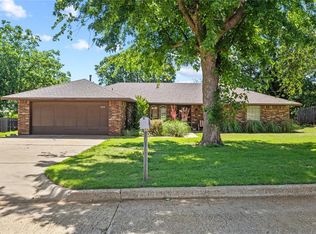 1212 N Illinois St, Weatherford, OK 73096