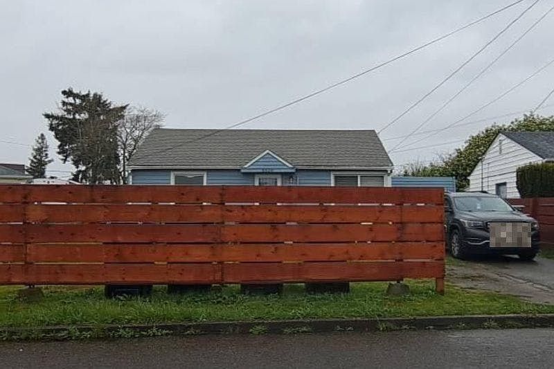 1st image of 8520 33rd Ave S
