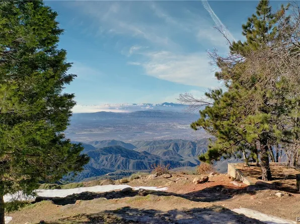 32395 Hillhaven Rd, Running Springs, CA 92382