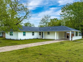 2006 H St NW, Miami, OK 74354