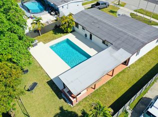 11271 SW 48th St, Miami, FL 33165