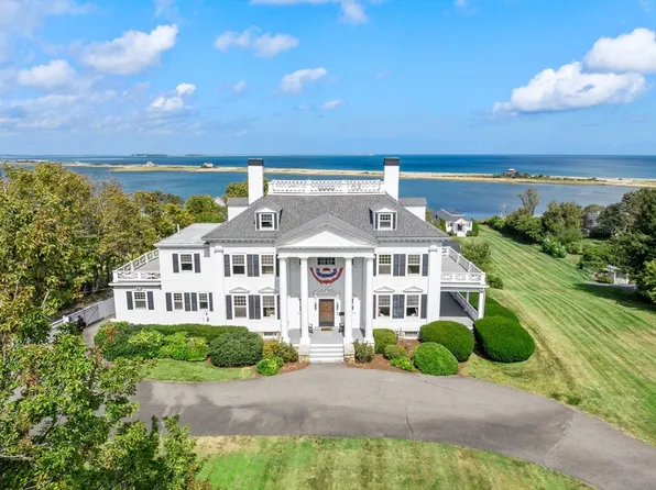 72 Warren Ave, Plymouth, MA 02360