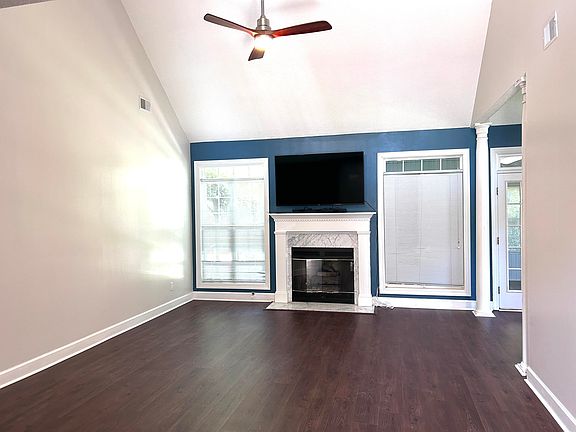 5th image of 1721 Fox Ridge Ct