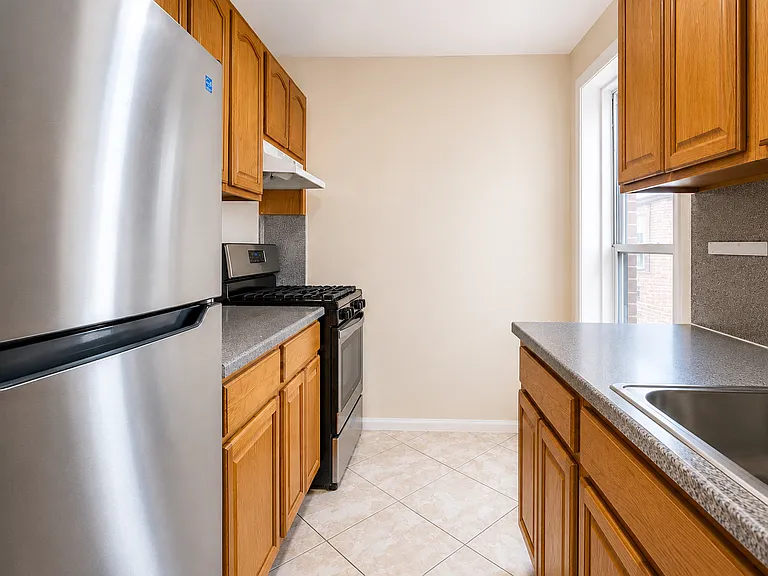 367 Avenue S #503 — Photo 3