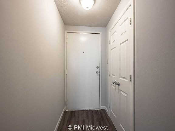 3rd image of 3736 N Meridian St APT 6
