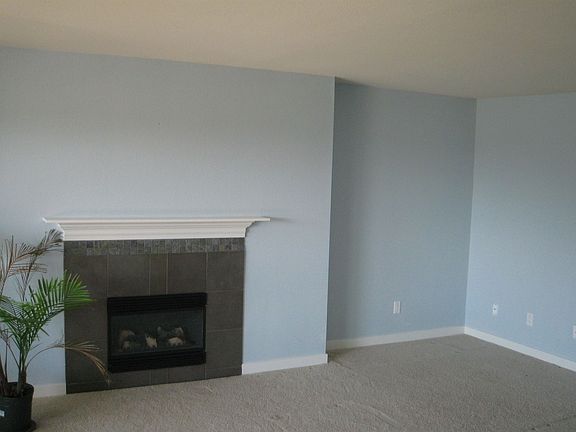 3rd image of 701 122nd Ave NE APT 301