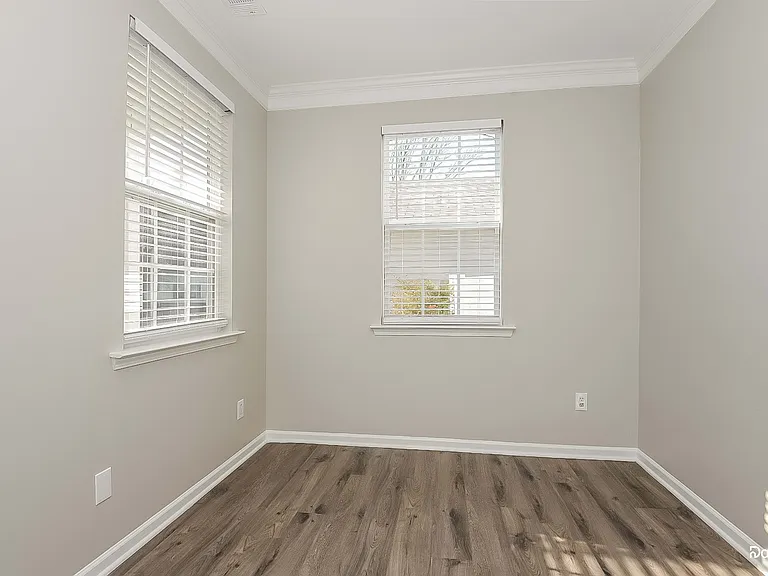 328 Hiawassee Dr — Photo 12