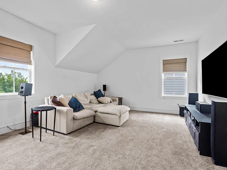 336 Tumbling River Dr — Photo 21