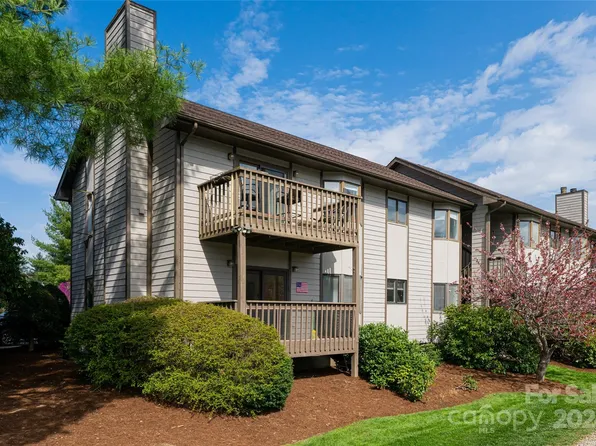 201 Racquet Club Rd #27, Asheville, NC 28803