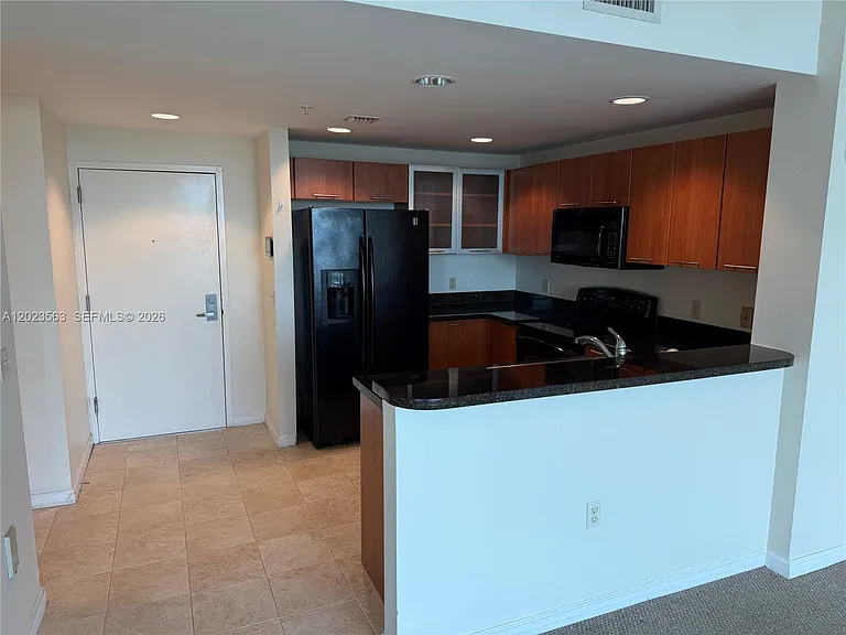 2021 SW 3rd Ave #902 — Photo 3