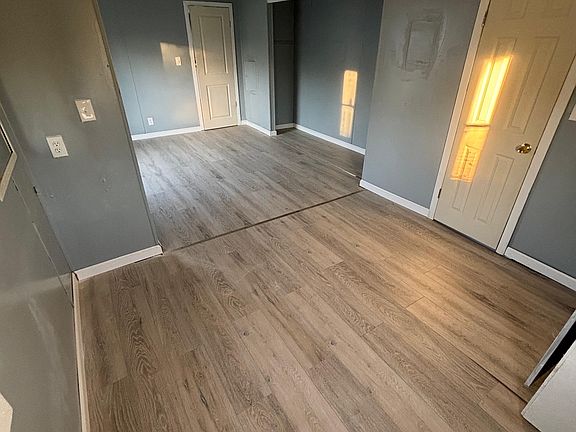 5th image of 1447 Cool Brook Dr