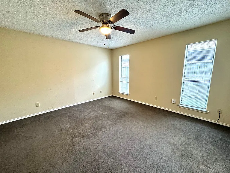 13217 Fall Manor Dr — Photo 5