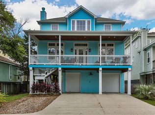 704 E Shore Dr, Clear Lake Shores, TX 77565