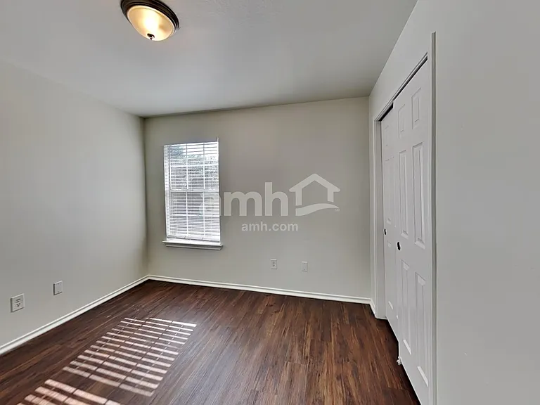 256 Poplarwood Dr — Photo 13