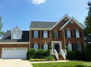 105 Meadow Fox Rd, Holly Springs, NC 27540
