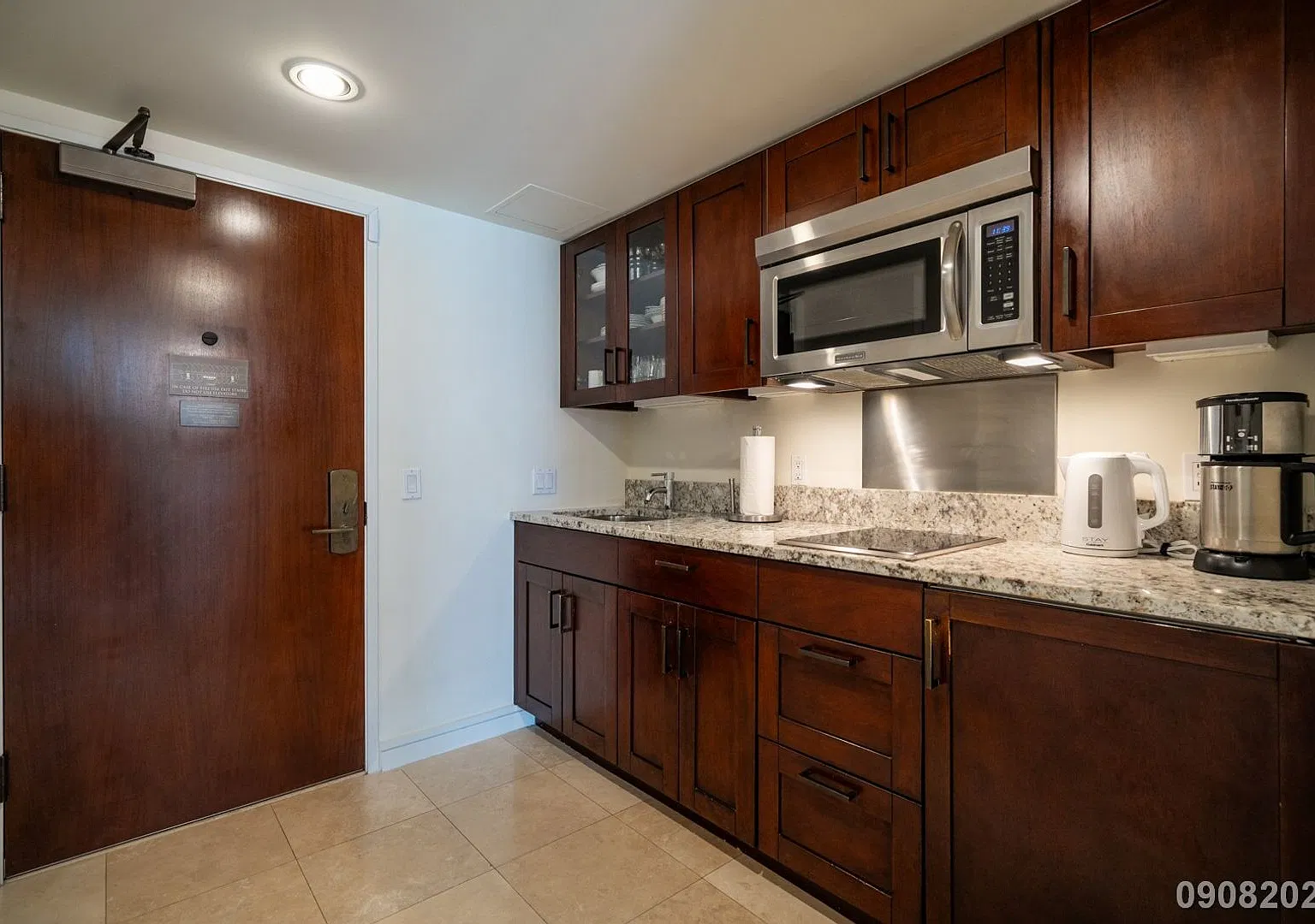 Ka La'i Waikiki Luxury Studio Condo | $2,750/month — Photo 4