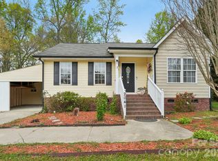 2041 Brantley Creek Dr, Kannapolis, NC 28083