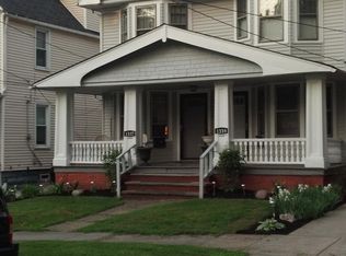 1337 Cranford Ave, Lakewood, OH