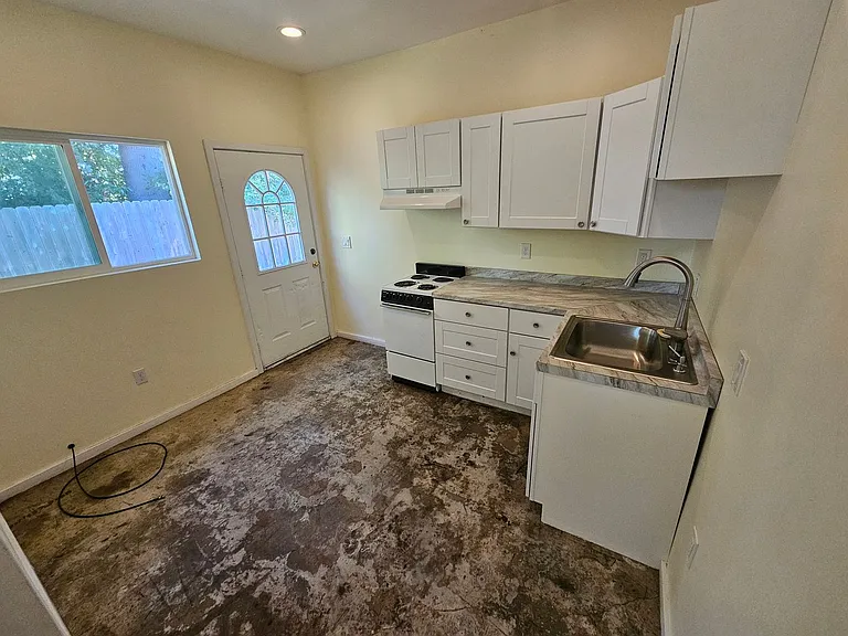 9707 Main St — Photo 2