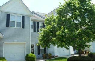 6611 Rossford Ln, Durham, NC 27713