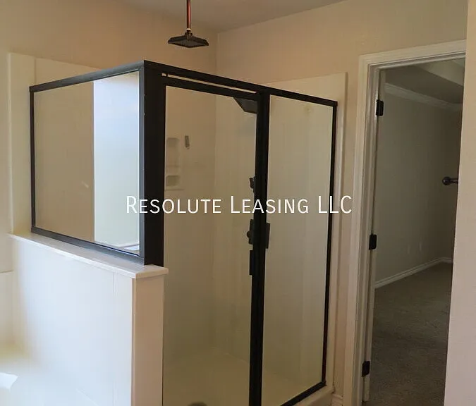 5802 Sulfur Spring Dr — Photo 12