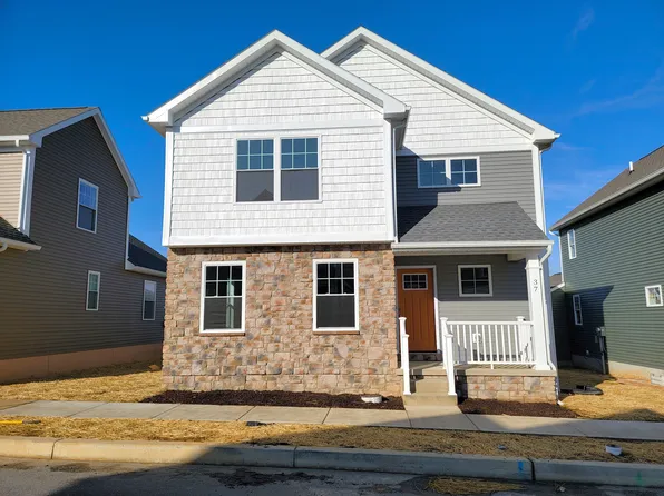 37 Pacific Blvd, Ephrata, PA 17522
