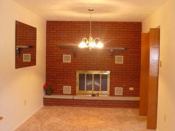 5th image of 14 Sunflower Ln