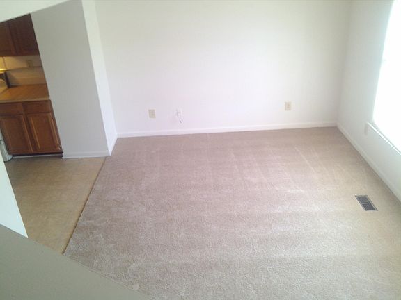 2nd image of 3550 Kenesaw Dr APT 34