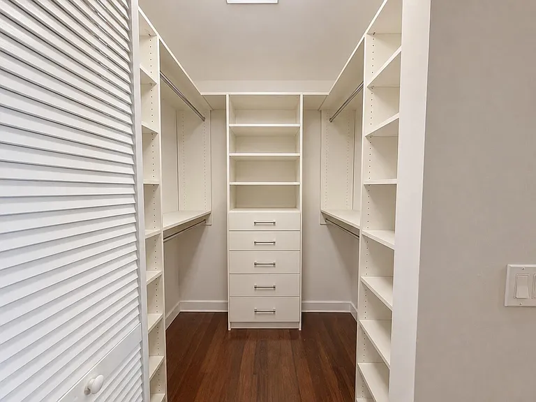 410 Evernia St #506 — Photo 9
