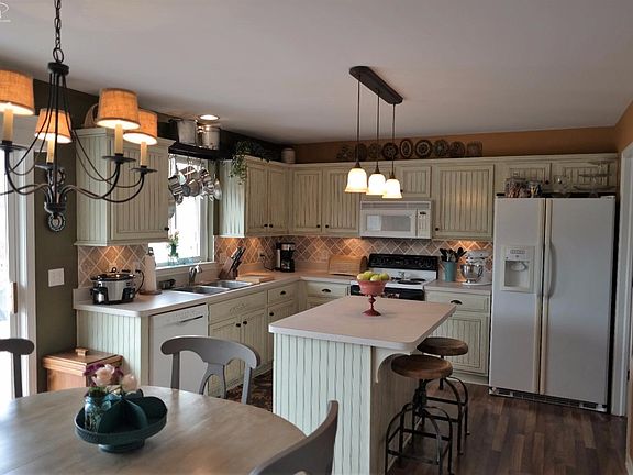 4th image of 5094 Meadow Crest Cir