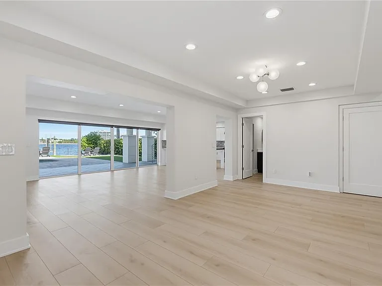 24 Adalia Ave — Photo 8