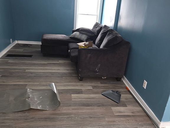 5th image of 3246 Haskins Rd #2
