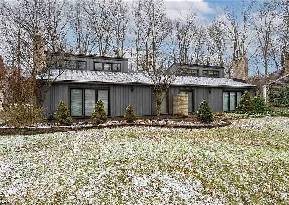 1st image of 6691 Lockwood Blvd #2