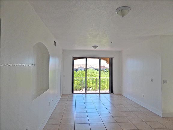 3rd image of 6670 NW 114th Ave APT 632