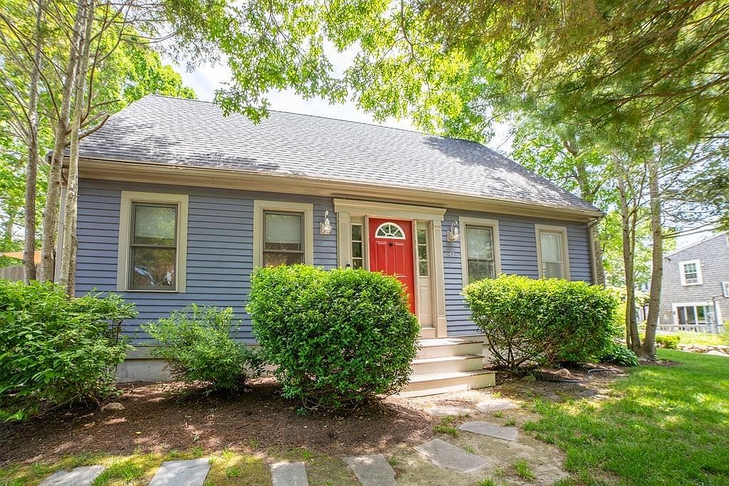 47 Hillside Dr, Plymouth, MA 02360 Zillow