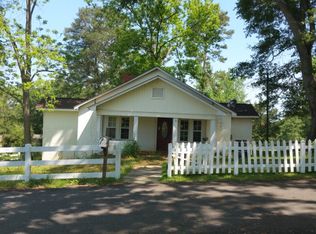 38 Pine St, Ariton, AL 36311