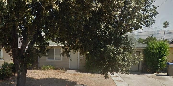 1st image of 2664 Ophelia Ave