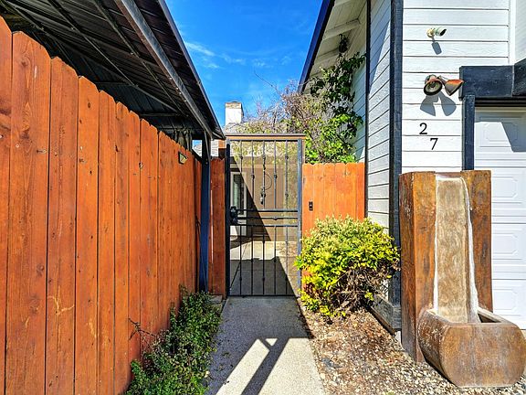2nd image of 27 Waterfront Ct