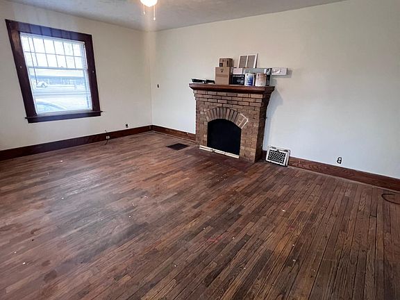 4th image of 203 S Homer St APT A
