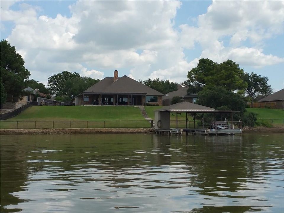 1st image of 713 Aqua Vista Dr