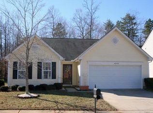 6905 Goldenwillow Dr, Charlotte, NC 28215