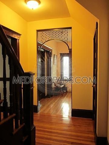 2nd image of 115 Winthrop St #2