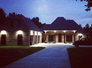 12968 Hammack Rd, Denham Springs, LA 70726