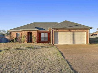 106 Carriage Ln, Florence, MS 39073