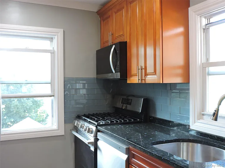 47 Hillside Ave — Photo 8