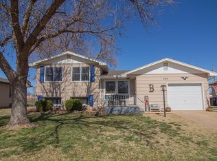 405 Hart Ave, Salina, KS 67401