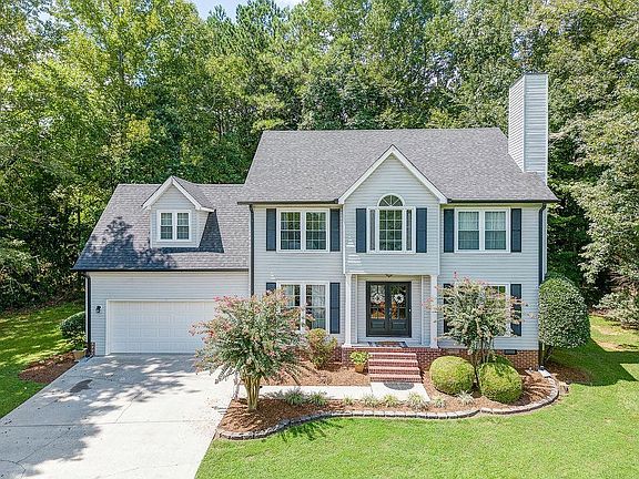 2nd image of 1037 Forest Glen Dr