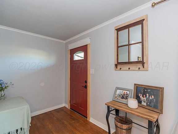 2nd image of 2609 Parker St