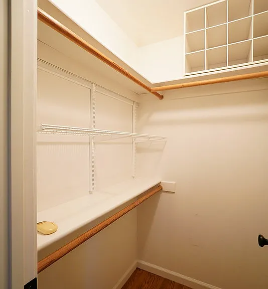 920A Baker St — Photo 11